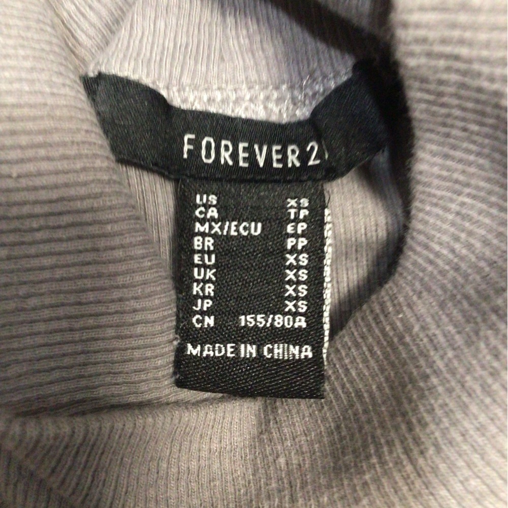 Forever 21 Light Gray Ribbed Knit Top - Picture 6 of 6